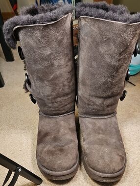 Ugg Women's Tall Suede Size 8 Shearling Winter Boots - Brown